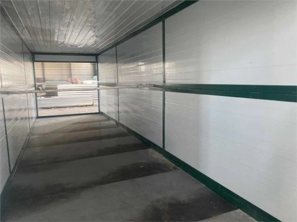 Shipping Container - Image 5